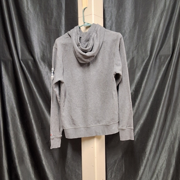 League Gray Crewneck Sweater Classic Style - Picture 7 of 9